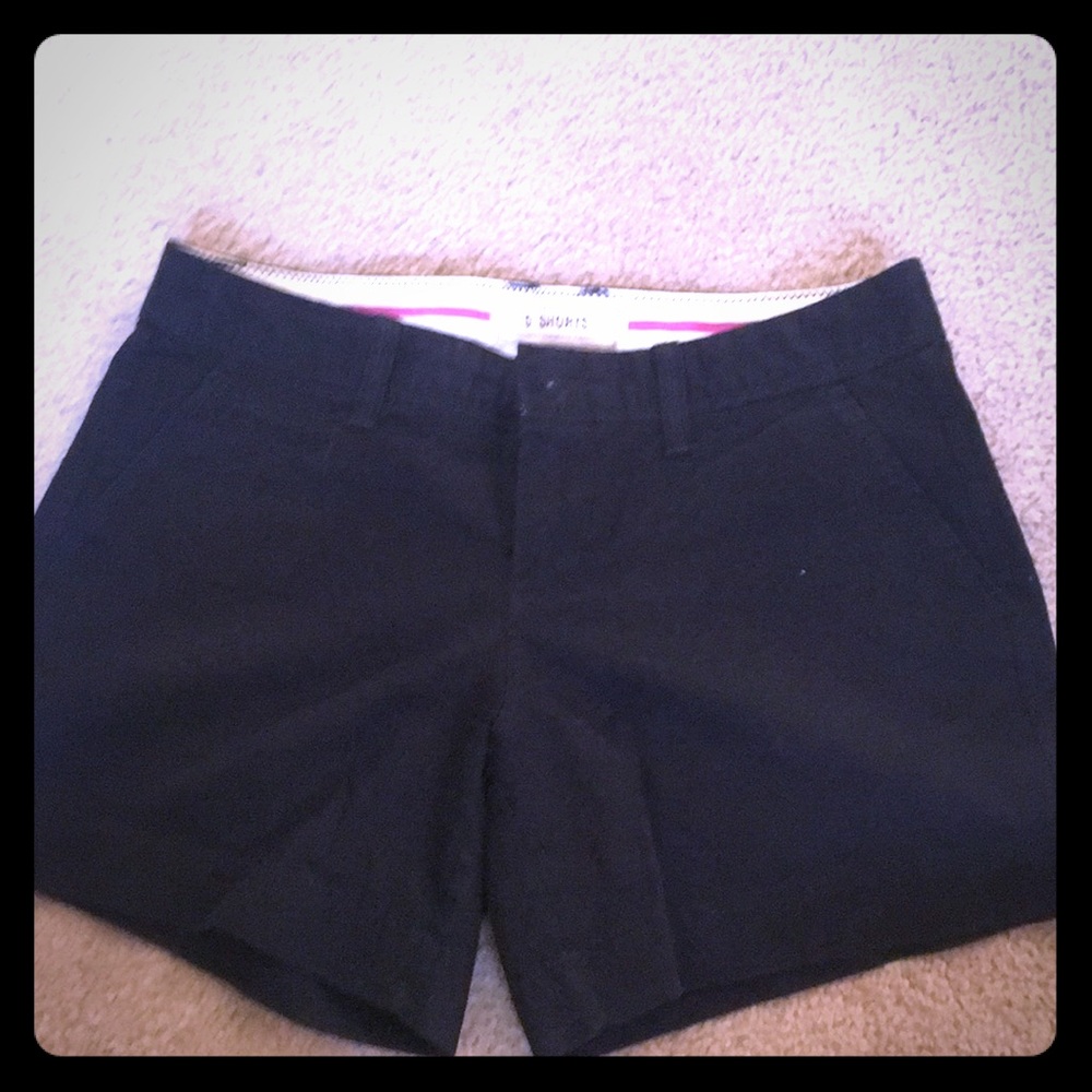 Old navy black khaki style shorts 5in inseam